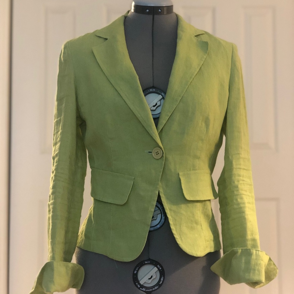 Women lime jacket lining size 6, made in Italy.